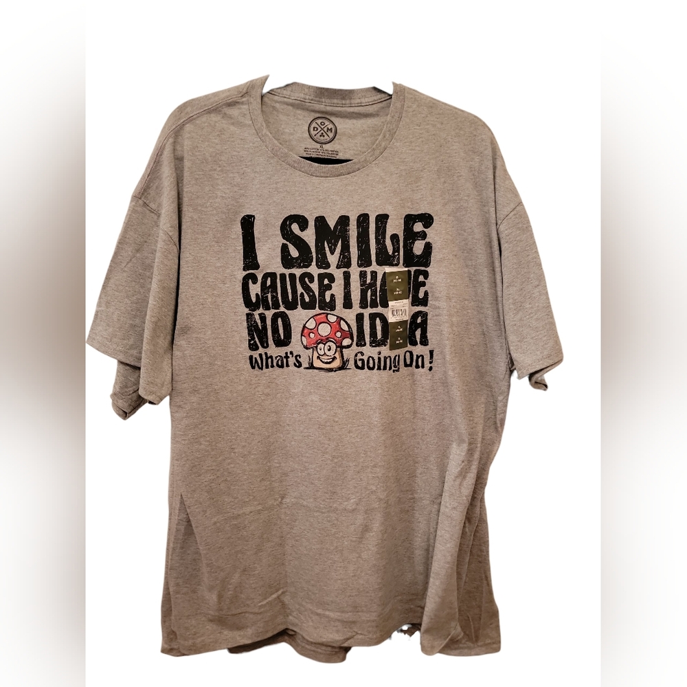Gray Graphic Short Sleeve Tee.